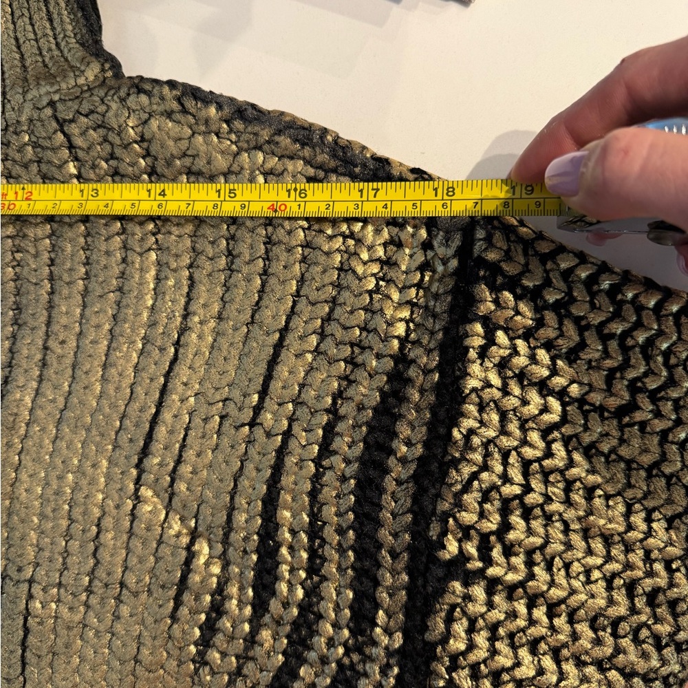 Hanifa XS Gold Metallic Knit Cropped Turtleneck Bell Sleeve Sweater NWT - Picture 10 of 12